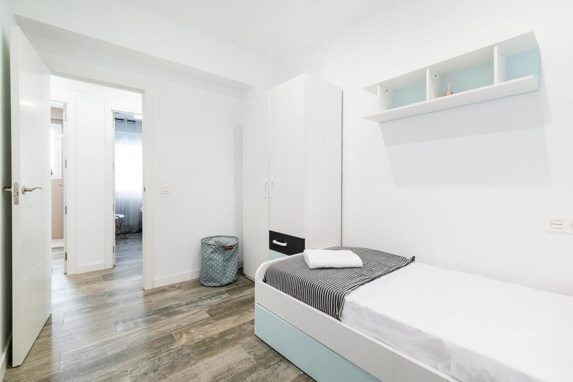 Pajaritos Suites Junto A Centro, Estacion De Tren Y Plaza De Toros Гранада Екстер'єр фото
